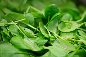 Leafy greens like spinach are a rich source of magnesium in the diet. 